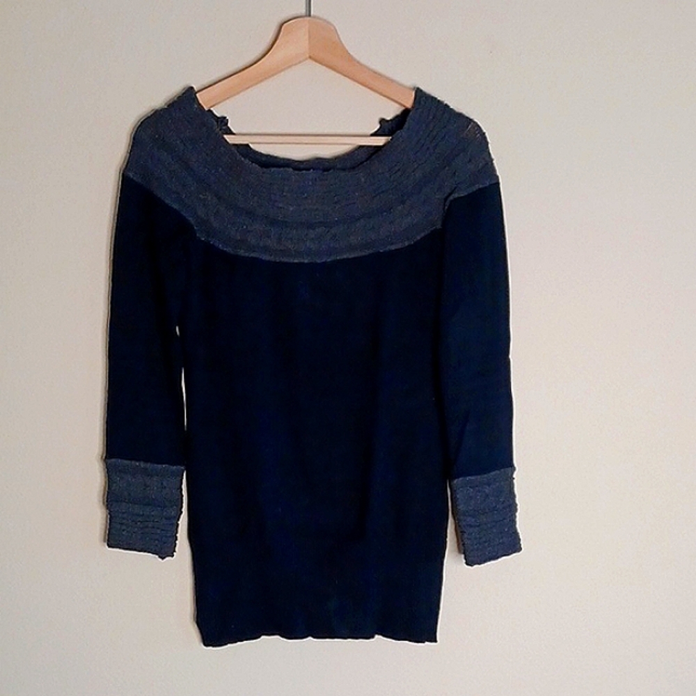Venus Black Knit Sweater Tunic with Gray Accents Size XS